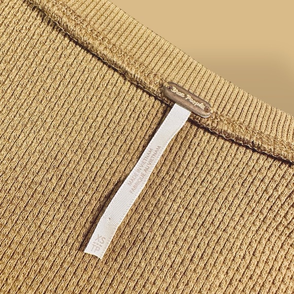 NWOT Free People ‘Wear Me Out’ Thermal Mesh Lace Cuff Sleeve Top in “Olive Leaf” - Picture 4 of 16